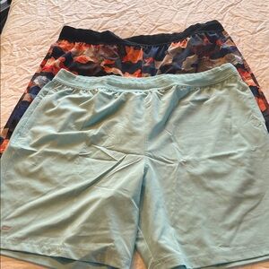 Fabletics Everyday Short XL Men's Light Blue and Camo Shorts